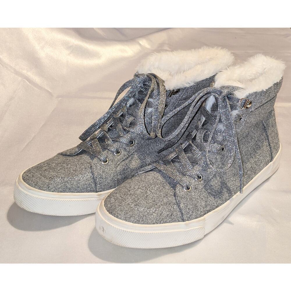 Old Navy Women's Gray Felt High Top Shoes Booties Lace Up Size 7 Faux Fur Trim